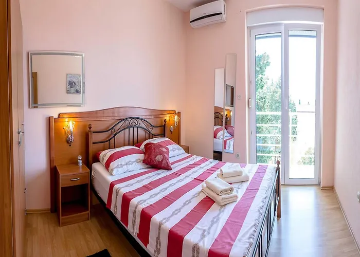 Smokvica Apartmán Starigrad Paklenica